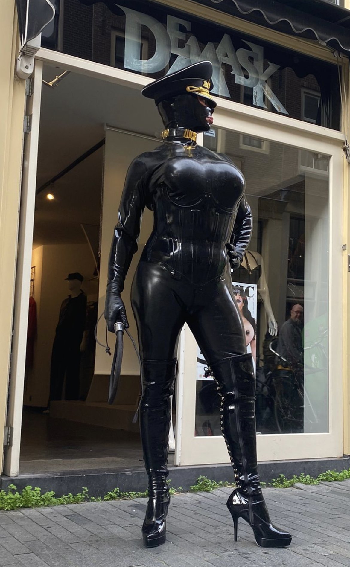 LuciferaMoan uit Noord-Holland,Nederland